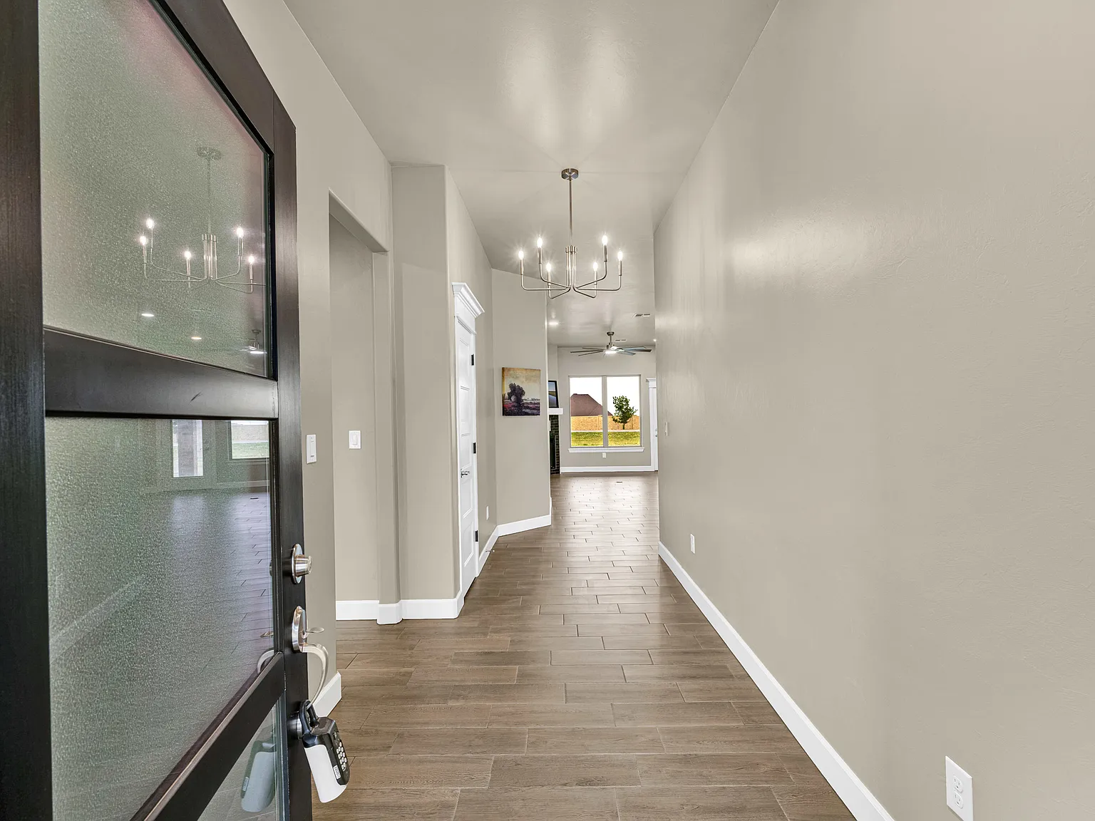 4 bed, 2000 sqft, $2,950 — Photo 3