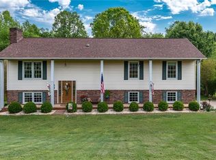 3239 15th Ave NE, Conover, NC 28613