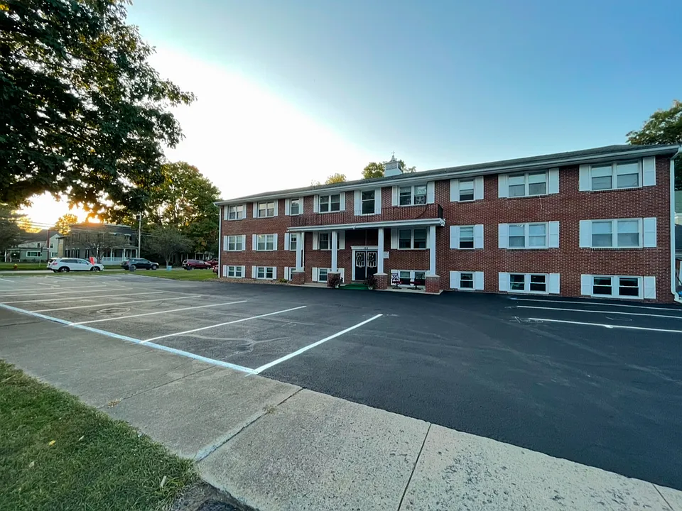 105 E Sands St #10