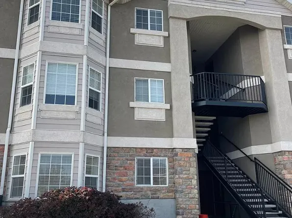 3932 W Romney Park Dr #5, West Jordan, UT 84084