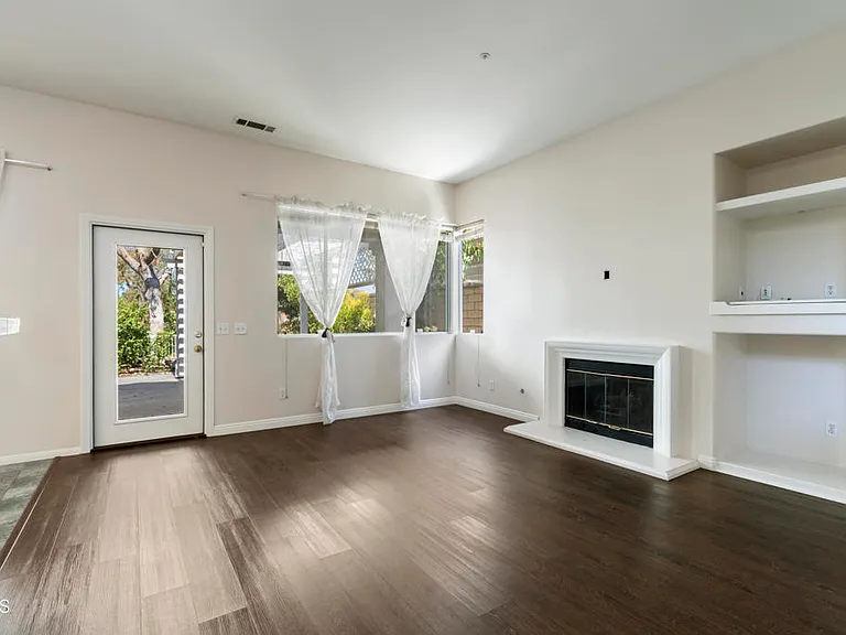 1549 Spyglass Dr — Photo 9