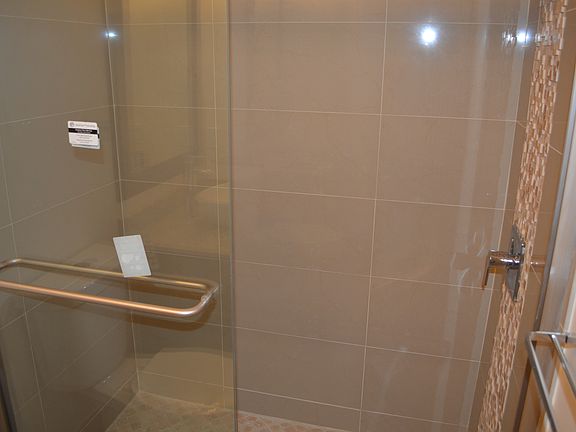 New Walk-In-Shower MB