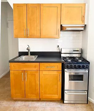 2nd image of 67 Thompson St APT 4B