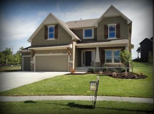 16373 S Laurelwood St, Olathe, KS 66062