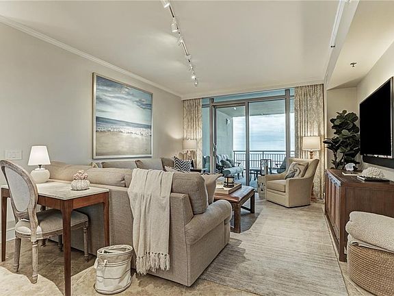 4th image of 801 E Beach Dr Unit Bc2010