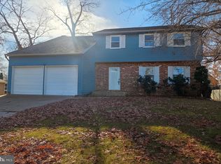 112 Hemlock Dr, Williamstown, NJ 08094