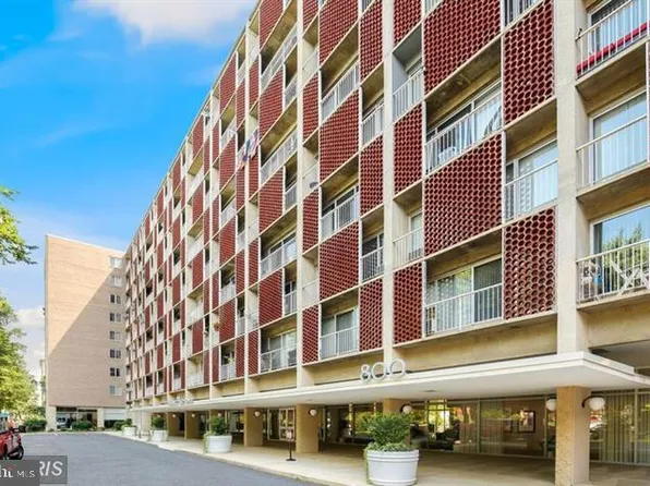 800 4th St SW APT S113, Washington, DC 20024