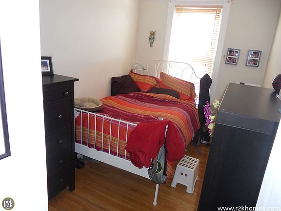 4th image of 3044 14th St APT 2F