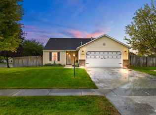 8053 E Shallon Dr, Nampa, ID 83687