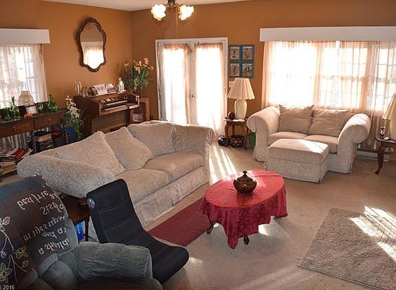 3rd image of 102 Leverette Dr