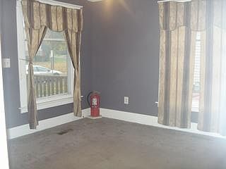 5th image of 90 E Hanover St
