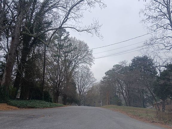 5th image of 2510A Wedgewood Dr