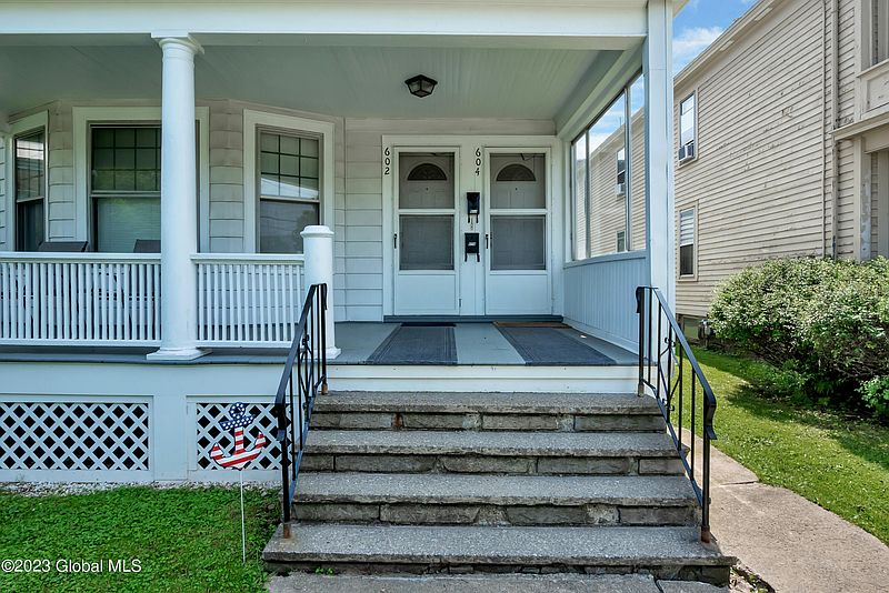 3rd image of 602 Morris Street