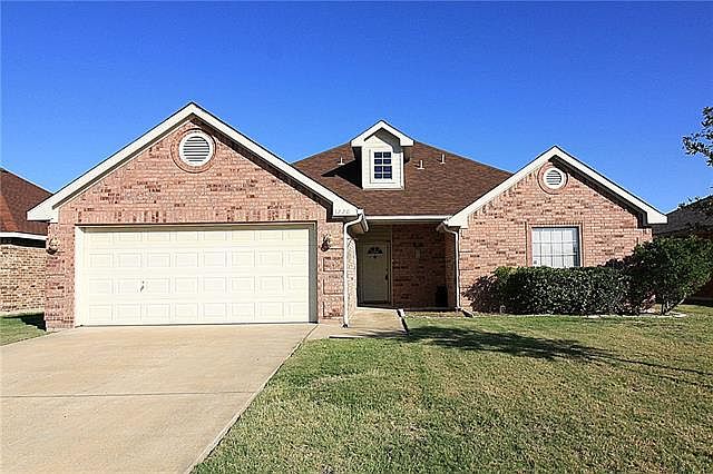 1st image of 1220 Clay Ln