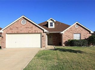1220 Clay Ln, Seagoville, TX 75159