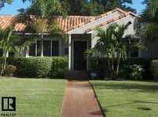 315 33rd Ave NE, Saint Petersburg, FL 33704