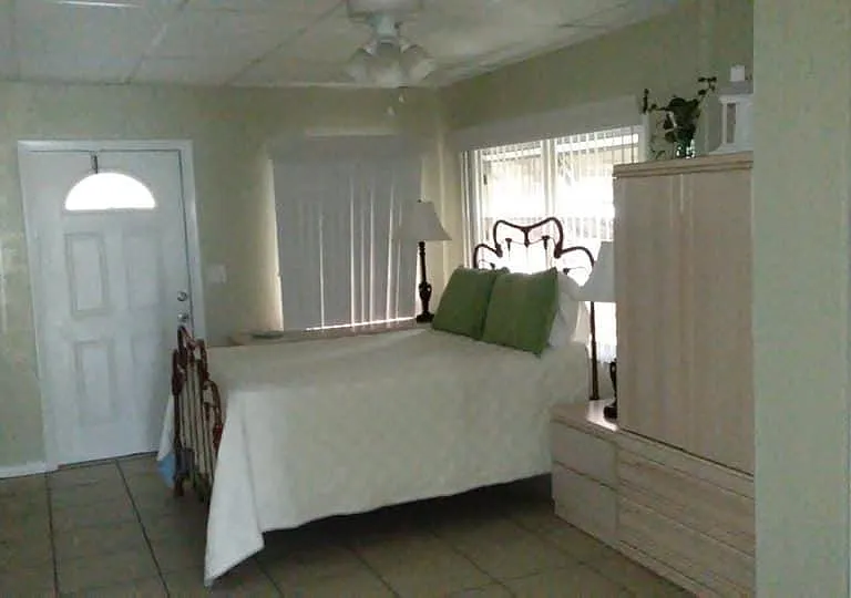 Palmetto Dr NE — Photo 4