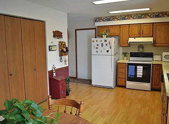 4th image of 6 Mackenzie Ct