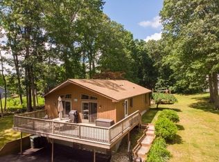 9 Corbin Rd, Dudley, MA 01571