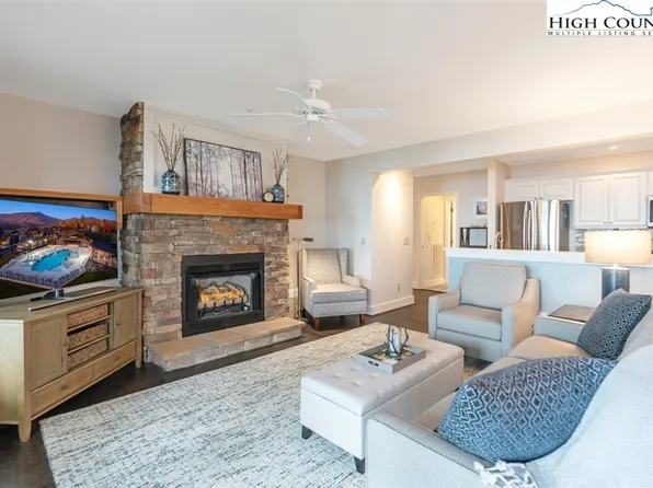 323 Indian Paintbrush Drive #R321, Banner Elk, NC 28604