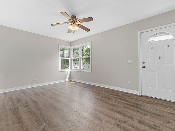 4th image of 7715 Horatio Dr