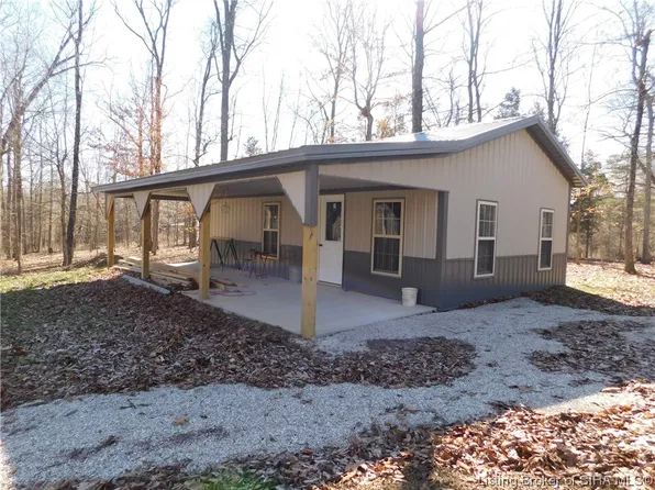 7473 E Holder Road, Pekin, IN 47165