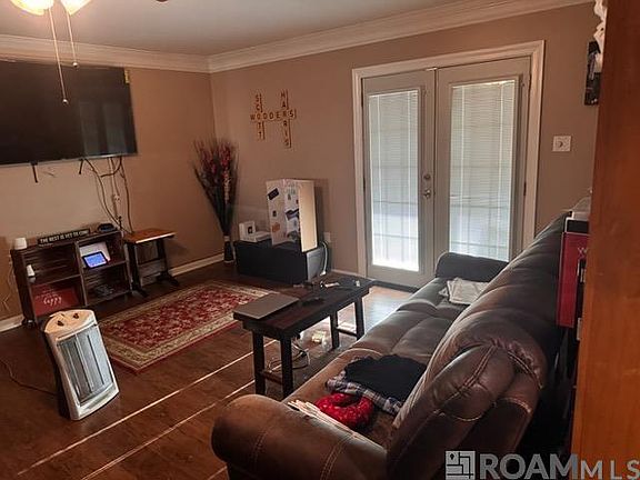 3rd image of 4055 Edgemont Dr