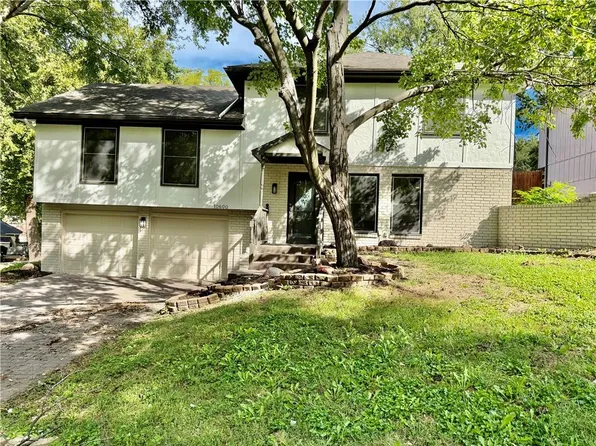 10600 NW 58th St, Kansas City, MO 64152