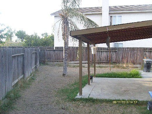 2nd image of 1003 Silver Star Cir