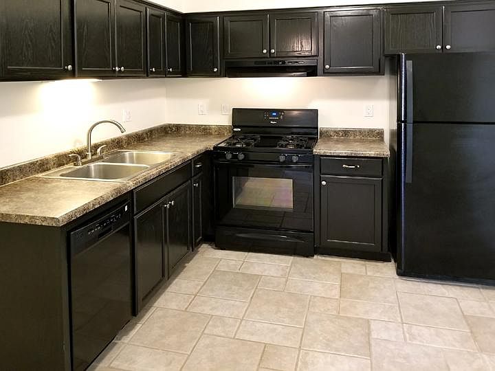 1st image of 409 S Westfall Ave APT 4