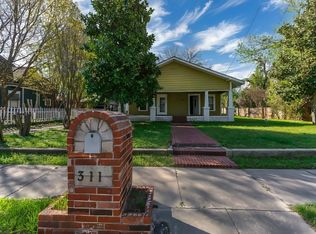 311 W Spring St, Weatherford, TX 76086