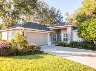 8042 Arcadian Ct, Mount Dora, FL 32757