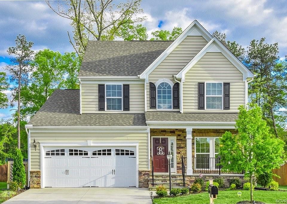 1st image of 10813 Providence Woods Ln