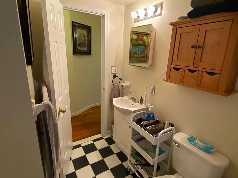 3010 Ellwood Ave #D — Photo 6