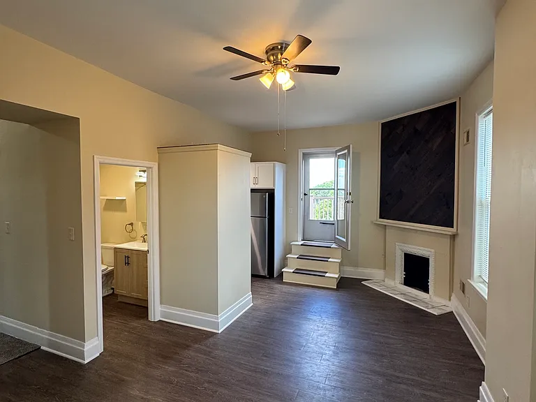 211 Shiloh St — Photo 4