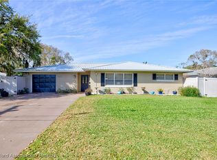 3248 Golfview Rd, Sebring, FL 33875