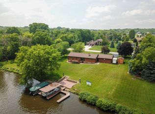 4901 Riverside Rd, Waterford, WI 53185