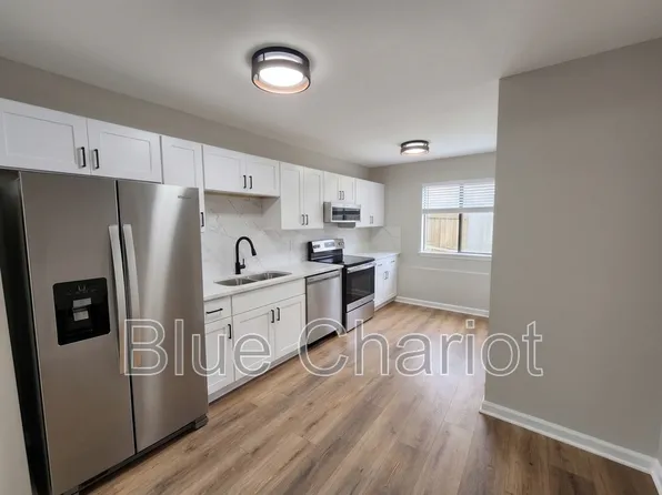 708 Ellington St Building 1, Raleigh, NC 27601