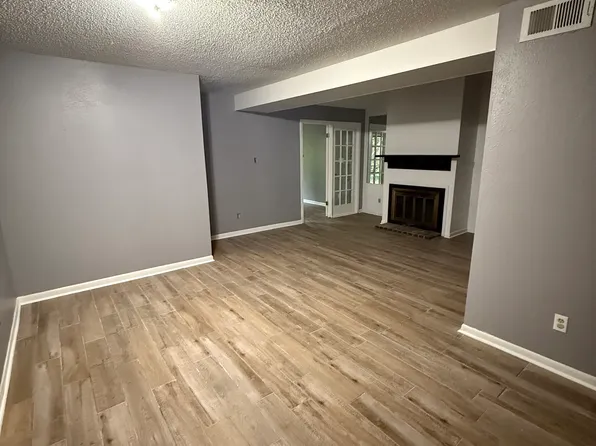 723 Highland Square Dr, Shreveport, LA 71107