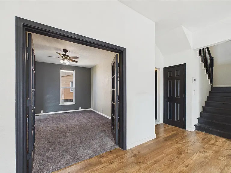 2434 C St — Photo 15