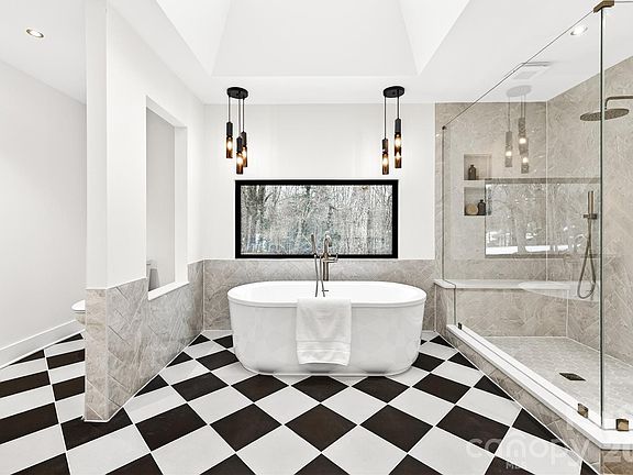 5th image of 2011 E Barden Rd