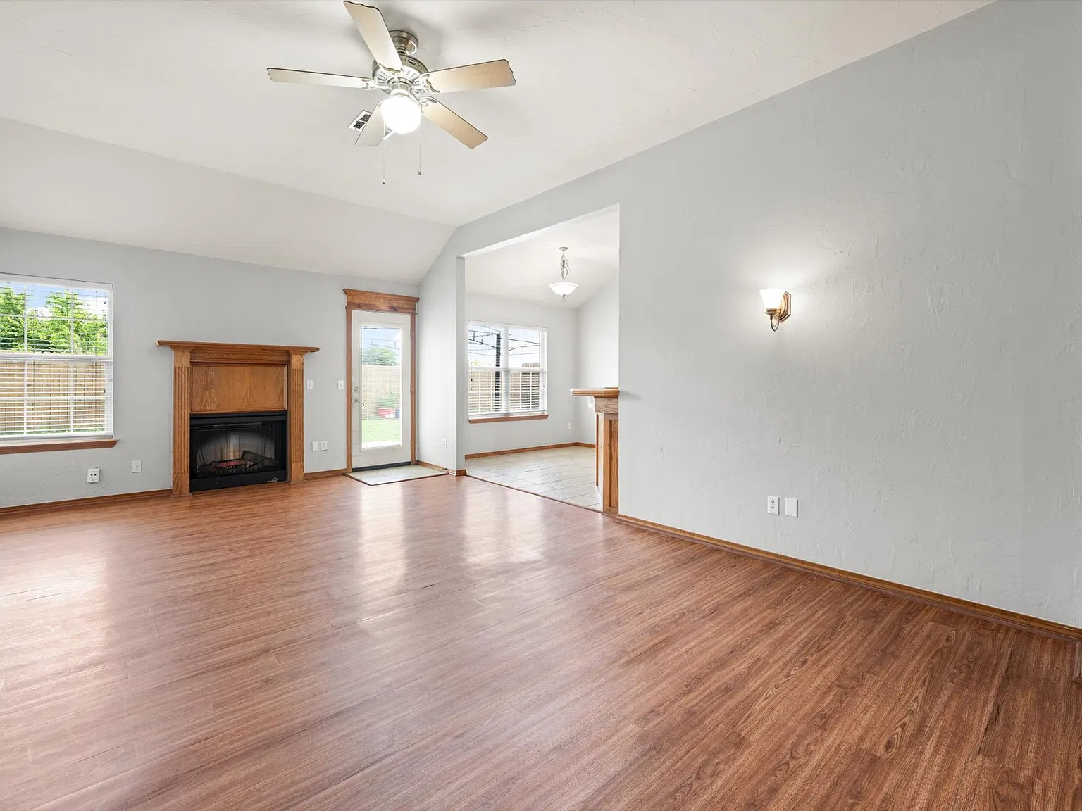 3 bed, 1674 sqft, $1,700 — Photo 4