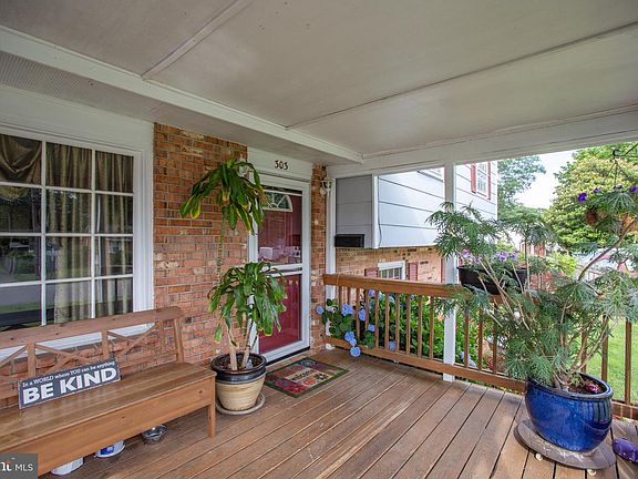 5th image of 303 Lorraine Ave