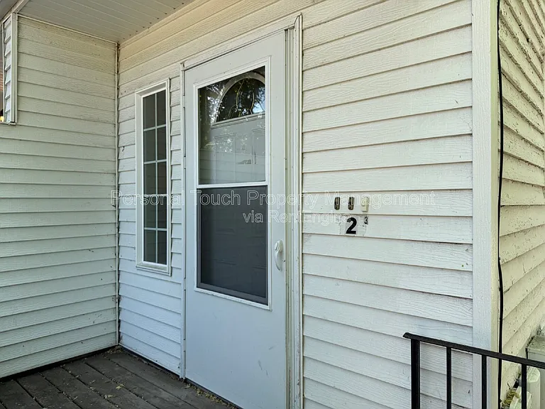 411 4th Ave S #3 — Photo 38