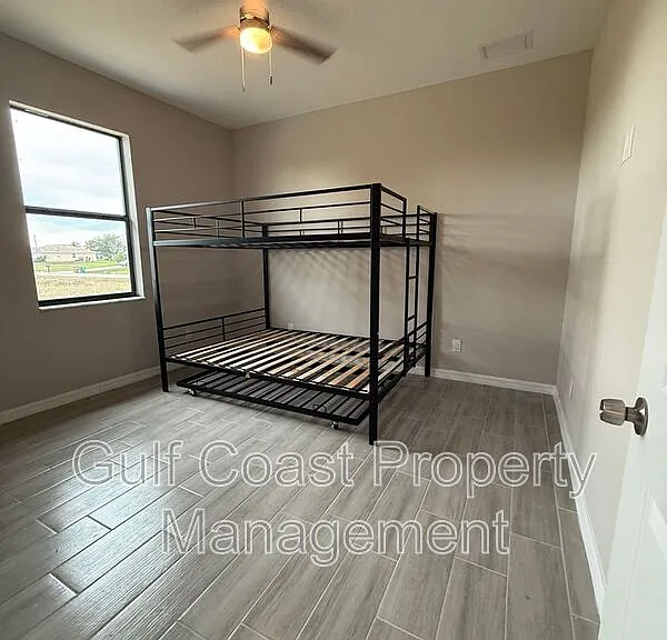 2609 NE 5th Pl — Photo 19