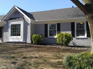 8607 Cedar Cir E, Southaven, MS 38671