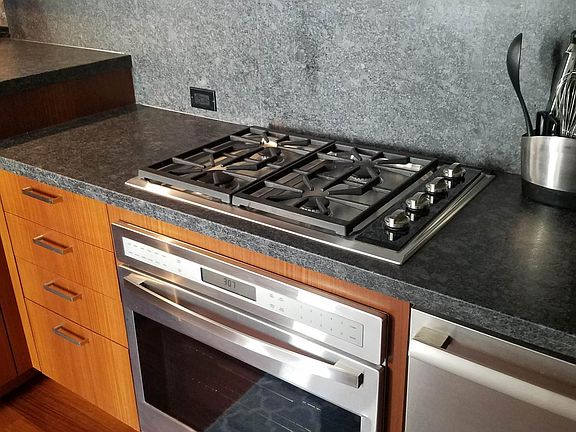3rd image of 25 Hotaling Pl Unit D