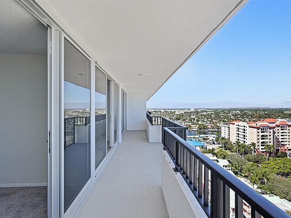4th image of 531 N Ocean Boulevard #1907