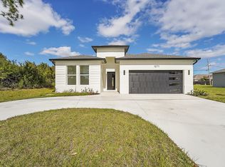 1071 SW Becker Rd, Port Saint Lucie, FL 34953