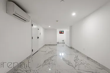 Rented by Rennit Inc.